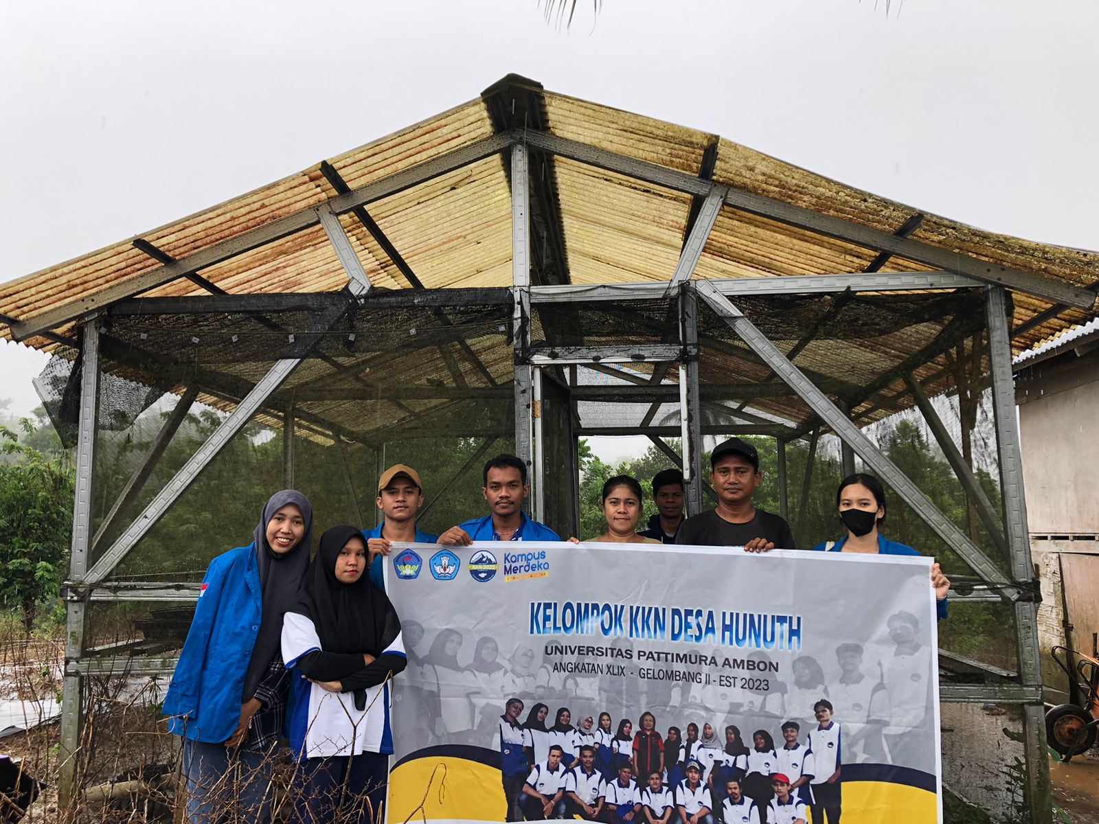 Berdayakan Kelompok Tani, Mahasiswa KKN Unpatti di Desa Hunuth Programkan Bantuan Benih